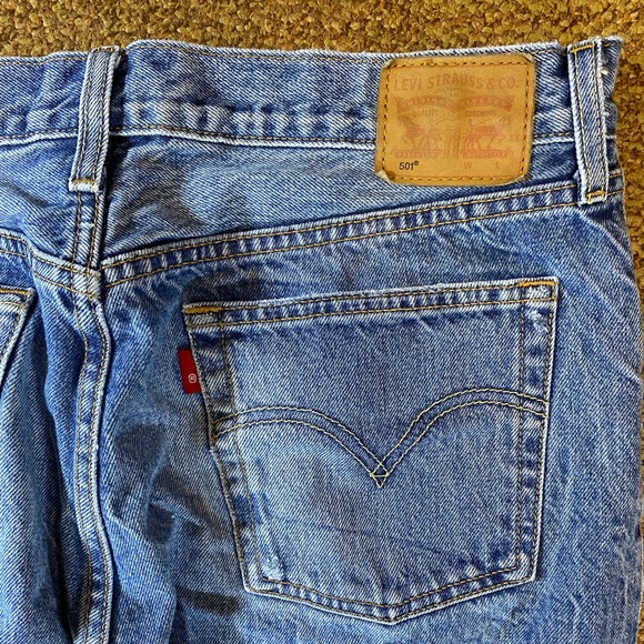 Vintage Levi's 501 jeans - Picture 2 of 9
